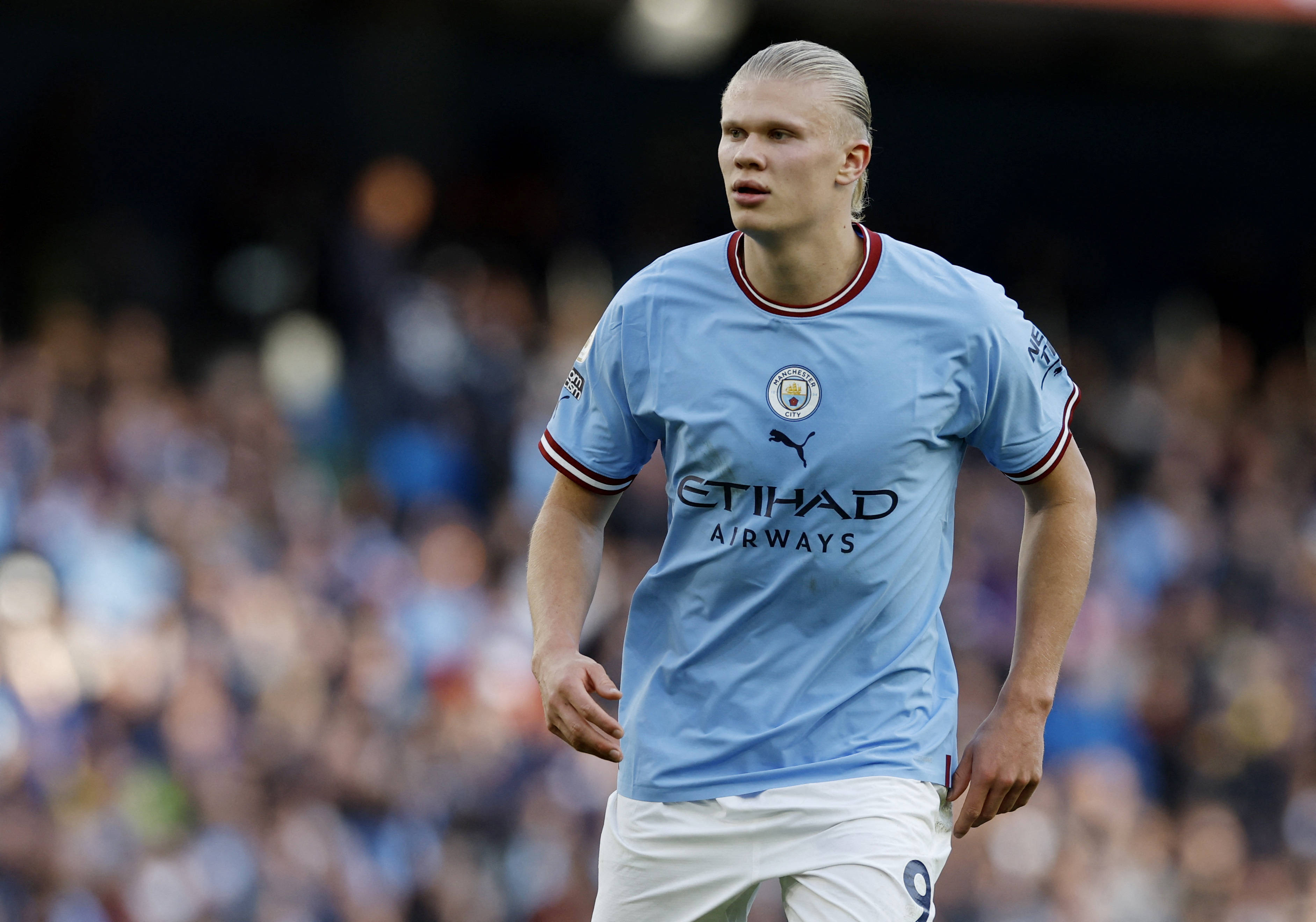 意天空：罗马已就齐尔克泽与曼联谈判，双方每天都在进行对话（意天空：罗马与曼联就齐尔克泽转会磋商，双方保持每日沟通）